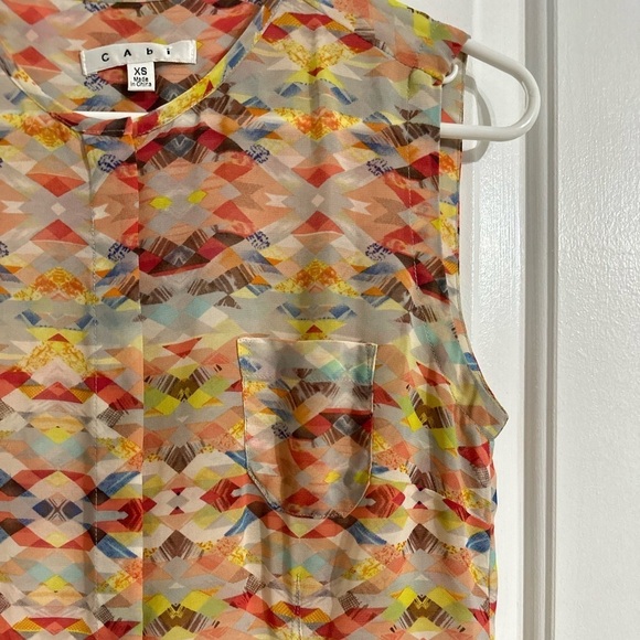 CAbi Multi-Color Abstract Pattern Sleeveless Tunic Blouse - Picture 3 of 7